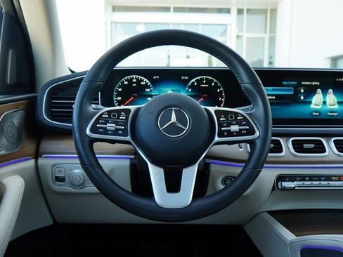 Used 2022 Mercedes-Benz GLS 450 4MATIC image 19