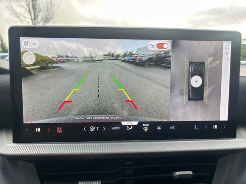 Certified 2025 Ford Explorer ST-Line image 29