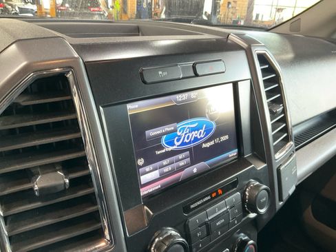 Used 2015 Ford F150 XLT w/ Equipment Group 302A Luxury AWD/4WD image 30