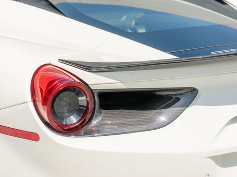 Used 2018 Ferrari 488 GTB RWD image 47