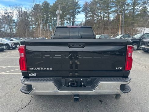 Used 2023 Chevrolet Silverado 3500 LTZ w/ LTZ Plus Package image 4