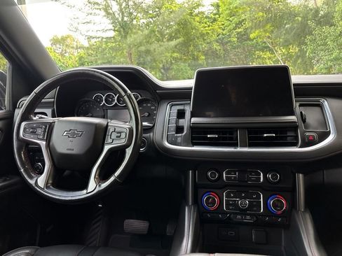Used 2021 Chevrolet Suburban RST w/ Luxury Package RWD image 23