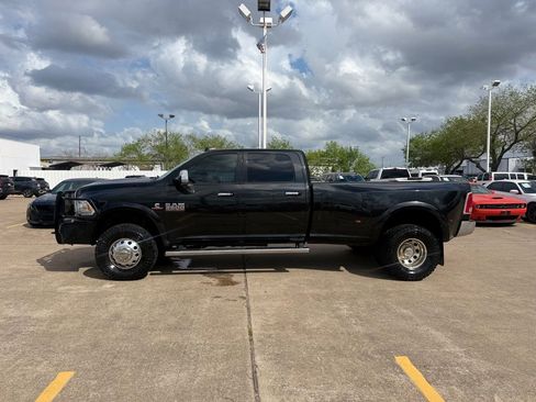 Used 2018 RAM 3500 Laramie w/ Convenience Group AWD/4WD image 6
