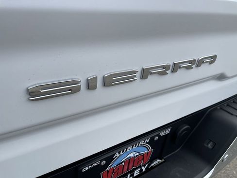 New 2026 GMC Sierra 3500 SLT w/ SLT Premium Package AWD/4WD image 33
