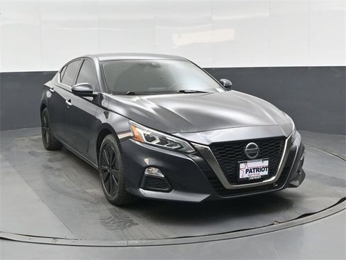 Used 2021 Nissan Altima 2.5 SV image 10