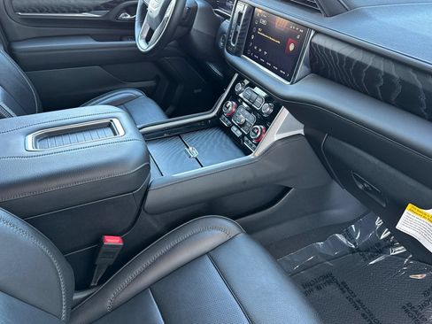 Certified 2024 GMC Yukon Denali AWD/4WD image 18