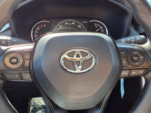 Used 2025 Toyota RAV4 LE image 12