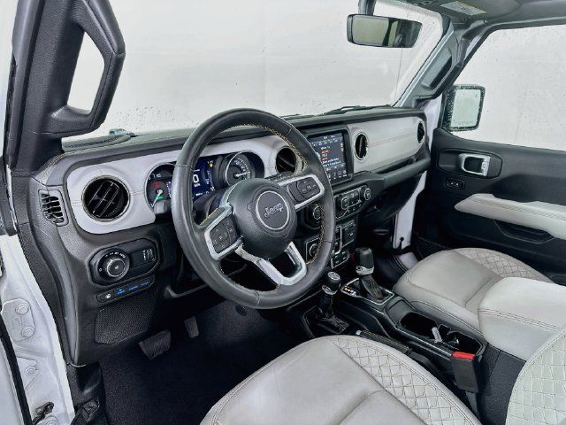 Used 2023 Jeep Wrangler Unlimited Sahara AWD/4WD image 21