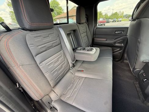 Used 2023 Nissan Frontier PRO-4X w/ Pro Convenience Package AWD/4WD image 22