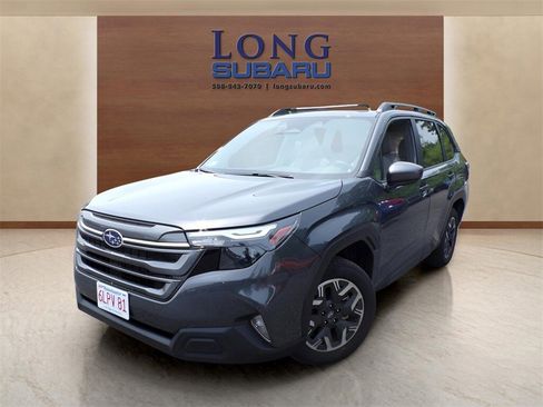 Certified 2025 Subaru Forester Premium image 1