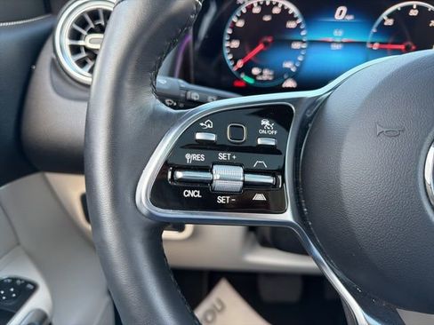 Used 2023 Mercedes-Benz EQB 250+ 250+ w/ Pinnacle Package image 32