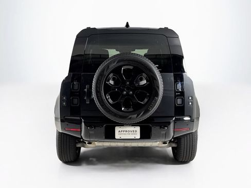 Used 2026 Land Rover Defender 110 X-Dynamic SE AWD/4WD image 4
