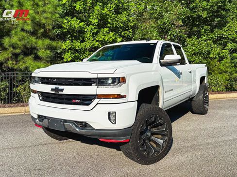 Used 2017 Chevrolet Silverado 1500 LT w/ All Star Edition AWD/4WD image 1