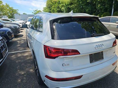 Used 2023 Audi Q5 2.0T Premium w/ Convenience Package AWD/4WD image 9