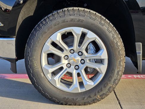 New 2026 Chevrolet Silverado 1500 LTZ w/ LTZ Premium Package image 14