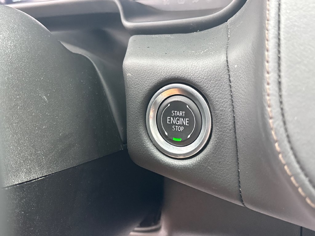Used 2024 Chevrolet Suburban High Country AWD/4WD image 40