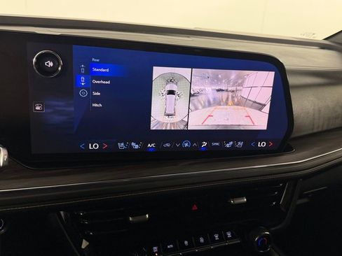 Used 2025 Chevrolet Tahoe Premier image 18