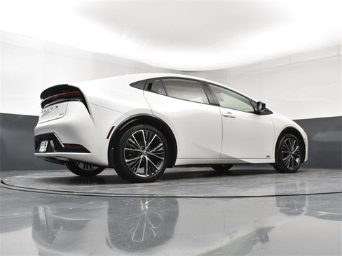 Used 2024 Toyota Prius Limited image 24