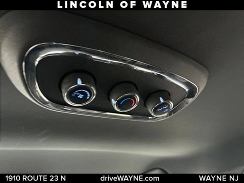 Used 2020 Dodge Durango R/T w/ Blacktop Package AWD/4WD image 24