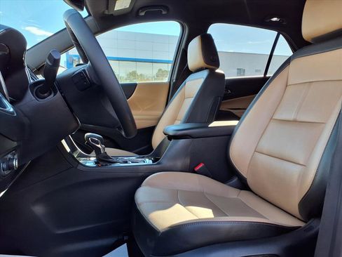 Used 2023 Chevrolet Equinox Premier image 13
