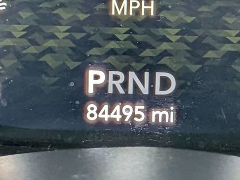 Used 2019 Jeep Wrangler Unlimited Sahara w/ Dual Top Group AWD/4WD image 34