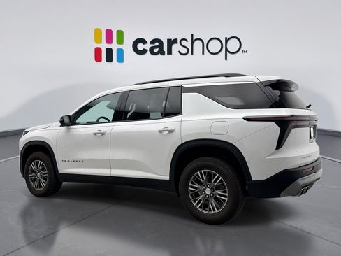 Used 2024 Chevrolet Traverse LT w/ LPO, Floor Liner Package FWD image 3