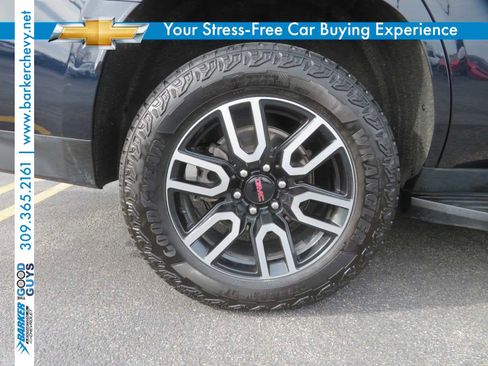 Used 2023 GMC Yukon AT4 image 10