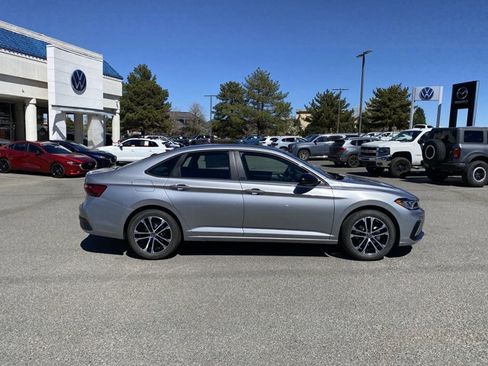 New 2026 Volkswagen Jetta Sport FWD image 39
