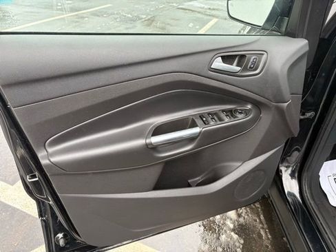 Certified 2017 Ford Escape SE image 13