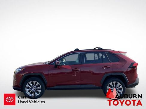 Certified 2022 Toyota RAV4 XLE Premium FWD image 5