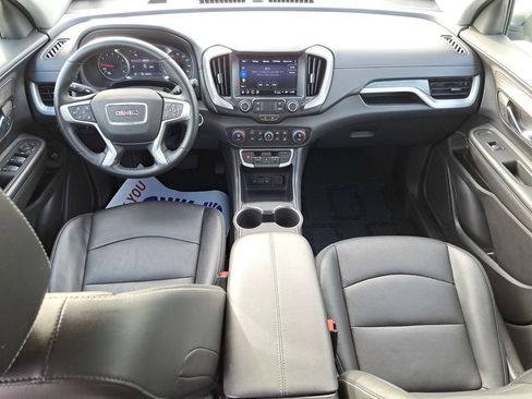 Used 2024 GMC Terrain SLT image 12