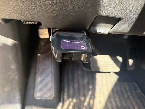 Used 2019 Chevrolet Silverado 1500 LT w/ Texas Edition image 15