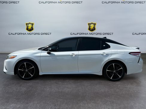 Used 2020 Toyota Camry XSE FWD image 2