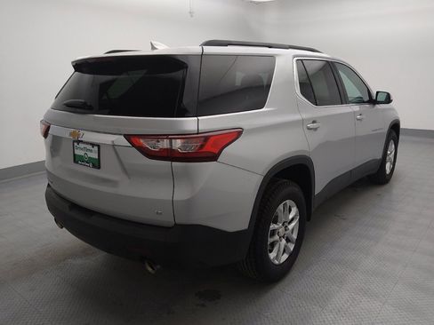 Used 2021 Chevrolet Traverse LT FWD image 9
