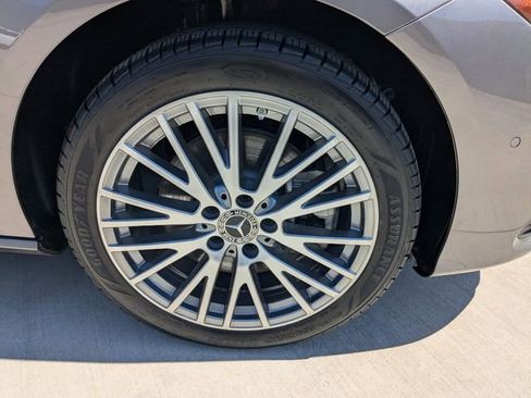 Used 2025 Mercedes-Benz CLA 250 image 10