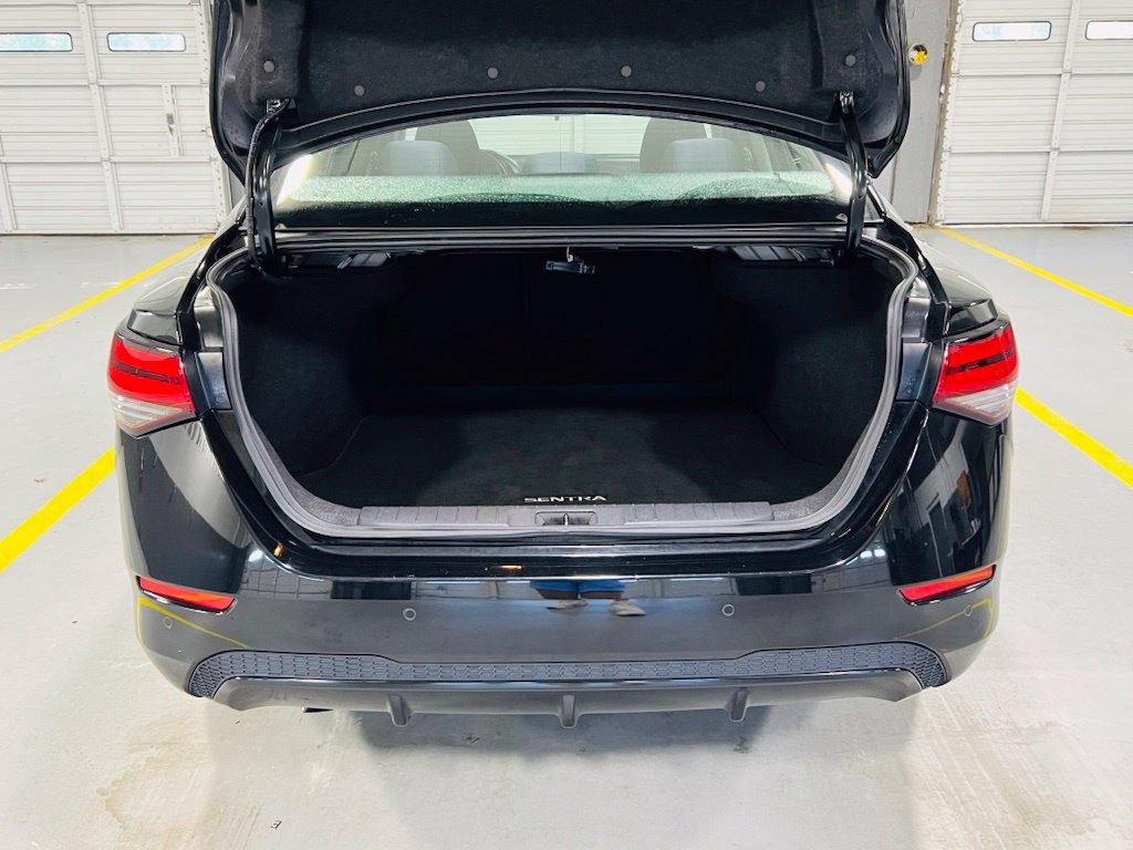 Used 2025 Nissan Sentra S FWD image 9