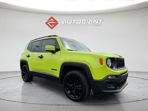 Used 2018 Jeep Renegade Altitude AWD/4WD image 10