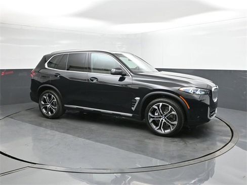 New 2026 BMW X5 sDrive40i w/ Premium Package image 17