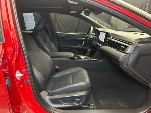 Used 2025 Toyota Camry XSE FWD image 14