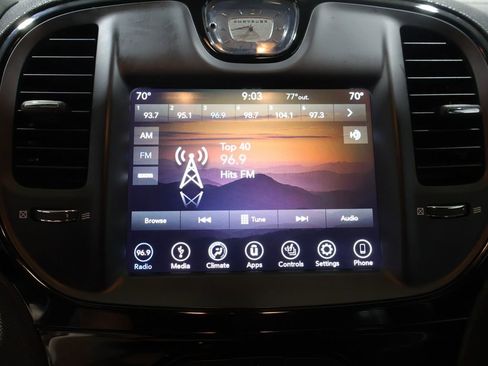 Used 2019 Chrysler 300 S AWD/4WD image 25
