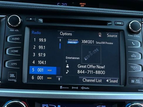 Used 2017 Toyota Highlander Limited image 24