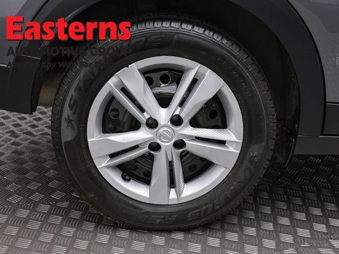 Used 2024 Nissan Kicks S FWD image 30