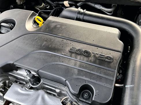 Used 2024 Chevrolet Malibu LT image 33