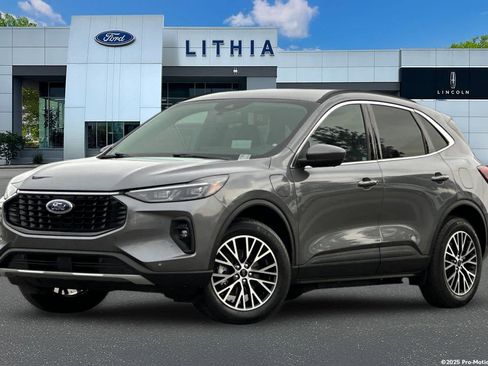 Certified 2025 Ford Escape SE w/ PHEV Premium Package image 1