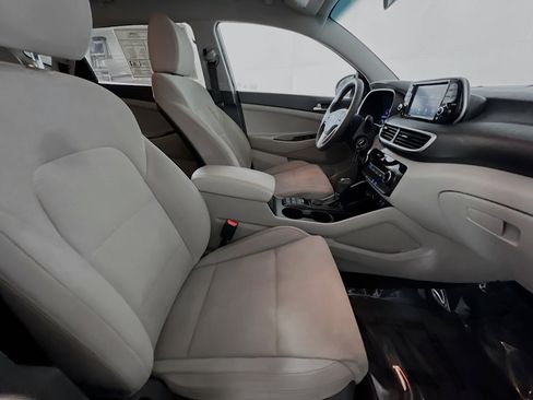 Used 2021 Hyundai Tucson SE image 30