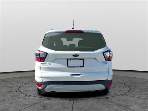 Used 2017 Ford Escape Titanium image 5