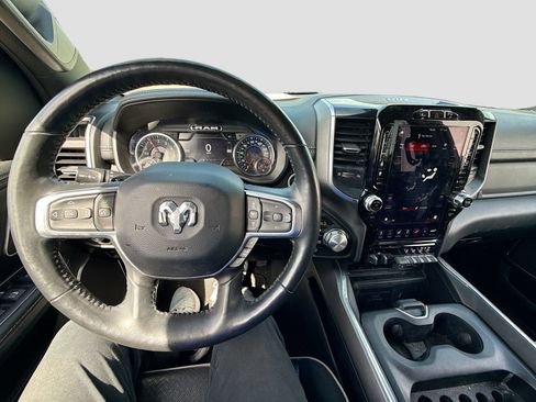 Used 2020 RAM 1500 Laramie AWD/4WD image 15