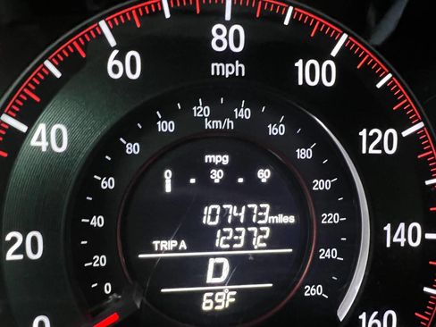 Used 2016 Honda Accord Sport image 21