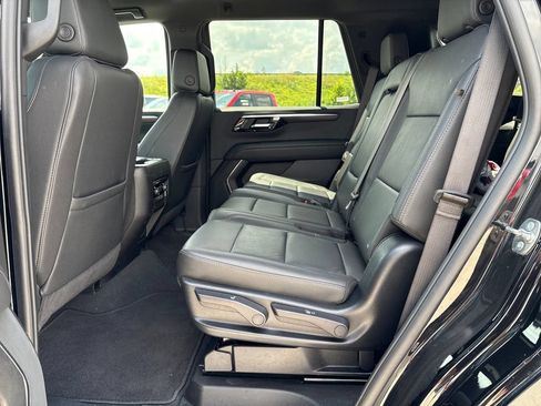 Used 2025 Chevrolet Tahoe LT AWD/4WD image 30