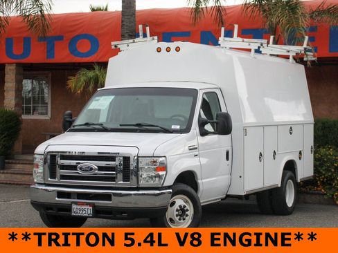 Used 2014 Ford E-350 and Econoline 350 Super Duty w/ Power Windows & Locks Group image 3